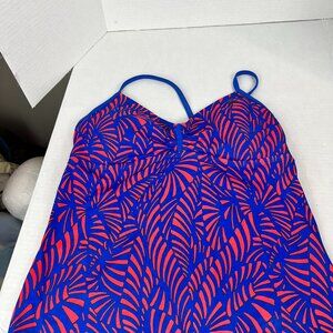 Women's Nike Blue/red swim top Size M